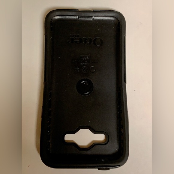 OTTERBOX COMMUTER Compatible with Samsung Galaxy J3/J3V Black Shockproof Case - Picture 12 of 13